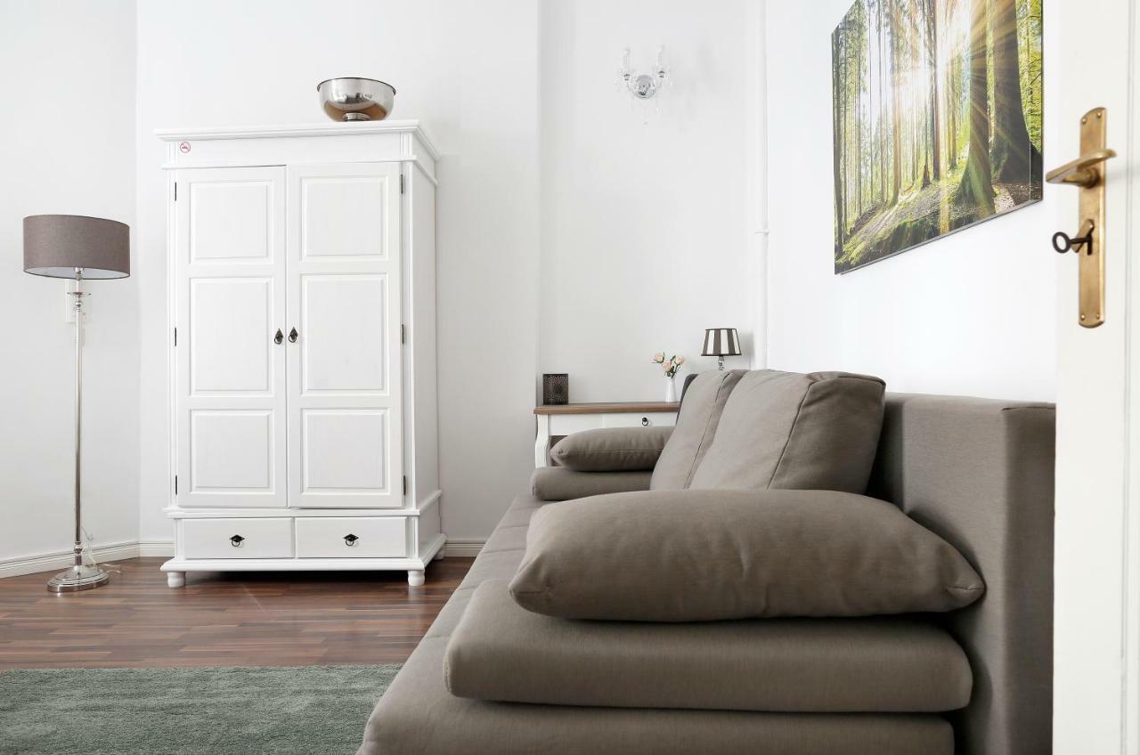 Droy By Rockchair Apartments L Superhost Status L 2 Bedroom Boxspringbeds Next To Center "Kurfuerstendamm" - Cozy Family & Business Flair Welcomes You! Berlin Eksteriør bilde